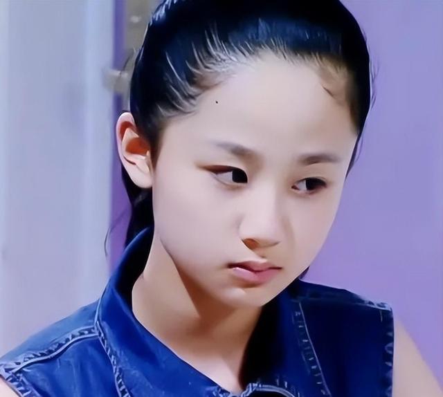 用力过猛？31岁杨紫面相变了，走上“不归路”	，张艺谋的话应验了