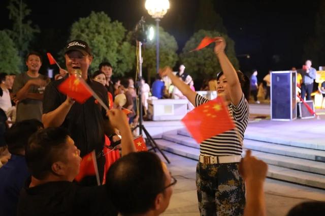 经典绕湖韵，初心映涟水