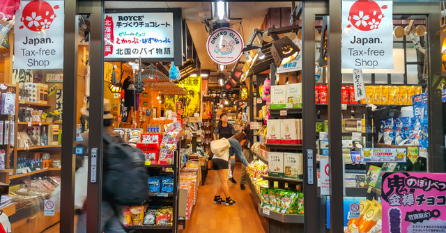 Z世代不看风景只追味道，小吃反客为主，让旅游局集体转向