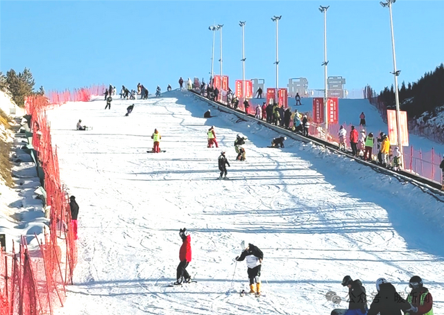 鄂尔多斯各大滑雪场花式焕新，等你来撒欢！