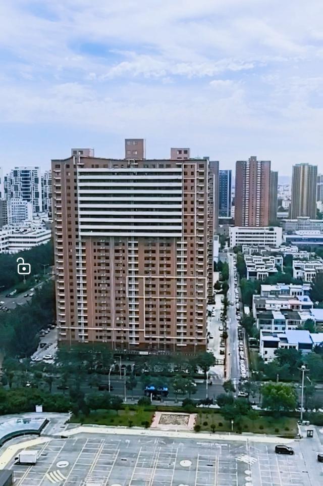 七绝:周天保定打卡