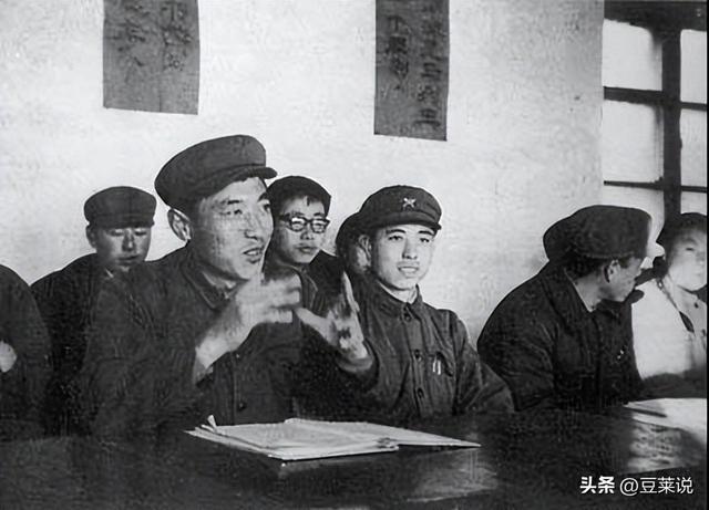 52年前，那个轰动一时的“白卷英雄”张铁生，如今过得怎样了？