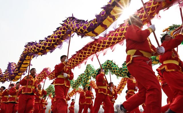 #运城头条#山西绛州：千年古州元宵节策马迎春乐翻天