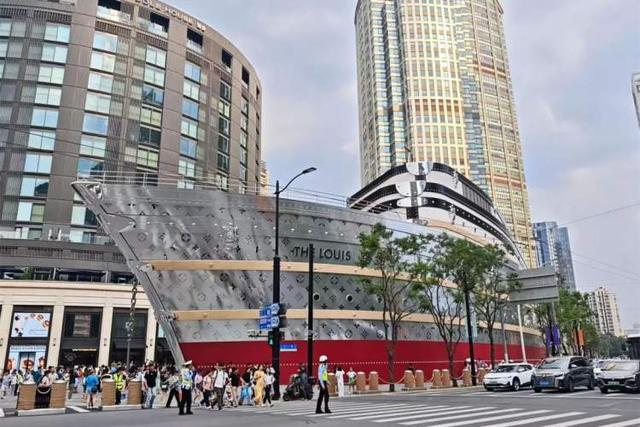 逛完书展去哪？码住4条“书香CityWalk”，用脚步读静安