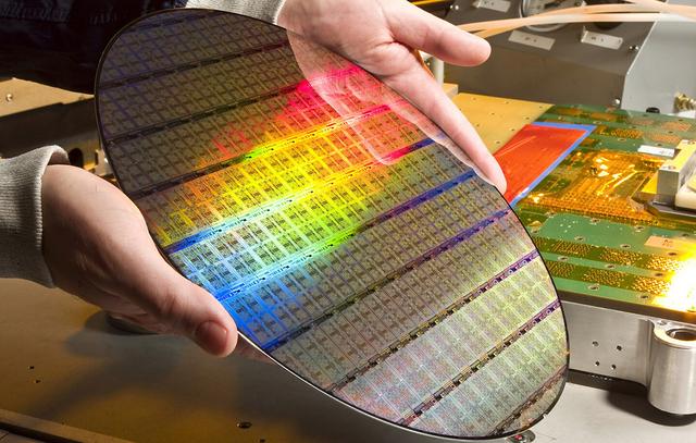 荷方想要的，中国终于给了，但有一个条件，彻底扭转中荷局面