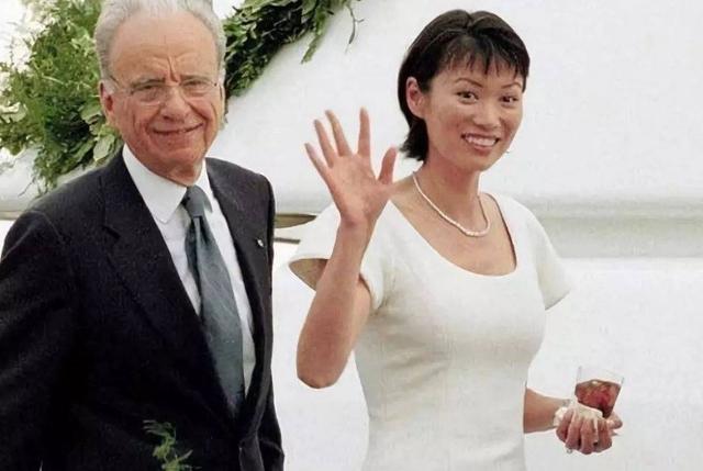 睡完首富睡总统：从厂妹到顶级名媛，靠男人捞到268亿，她凭啥？