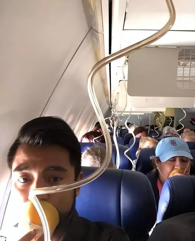 为何发生空难时，航空公司宁可赔掉几十亿，也不许乘客跳伞逃生？