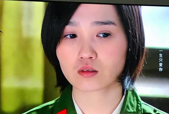 表面是倾城美女，实则一帮“歪瓜裂枣”，这几位女星太令人意外