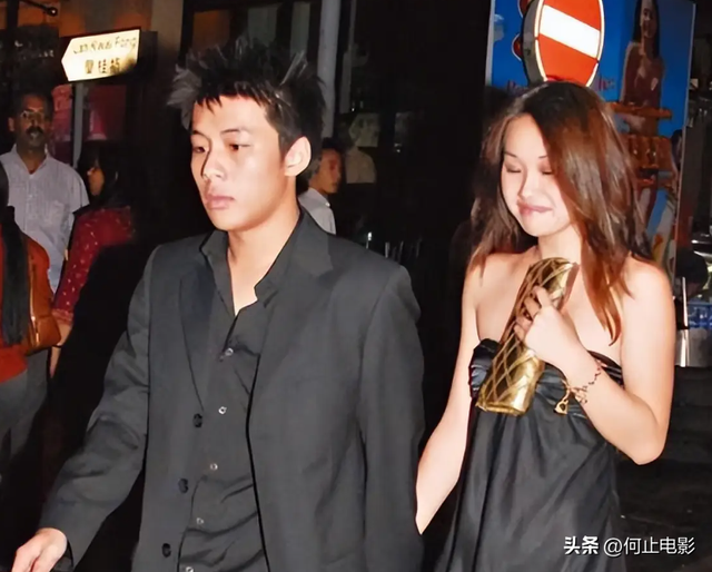 霍启仁举办婚礼，大嫂郭晶晶缺席，才过几天恶心的一幕就发生了