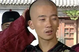 陈创：抱住张国立大腿，26年被叫“哮天犬”，露水婚姻成一生之痛图片