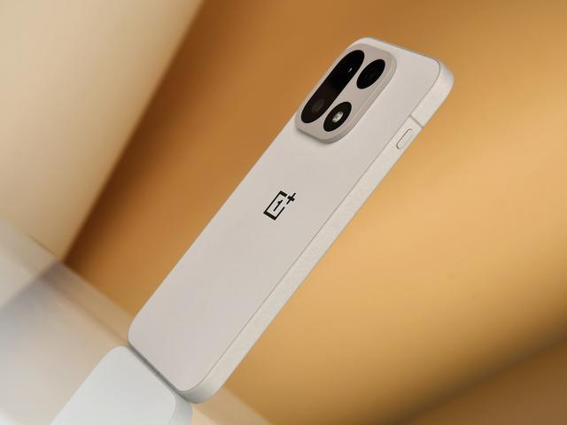 一加15全面评测 开启165超高帧游戏时代