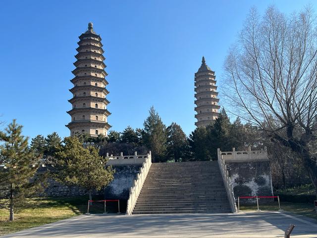 山西全境自驾游(十三天):双塔寺、山西博物院