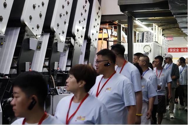 吉林福彩观摩团“走近刮刮乐”，共同见证福彩刮刮乐印制生产全过程