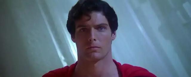 新《超人》的终极难题，是时代的癌症