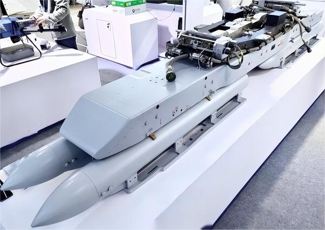 首次实锤，原来歼20S反舰也是好手，可挂16枚弹，静默猎杀敌舰