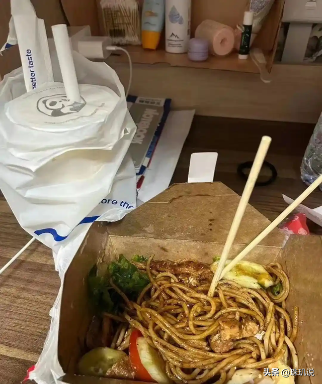 日销3500万单！拼好饭有多火，凭啥吸引打工人？