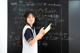 一年极限设计出120套时装，服装设计高材生火了图片