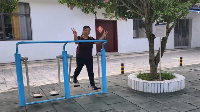 摩旅夫妻的在路上：从晴空万里到暴雨倾盆，我们在山水间读懂彼此