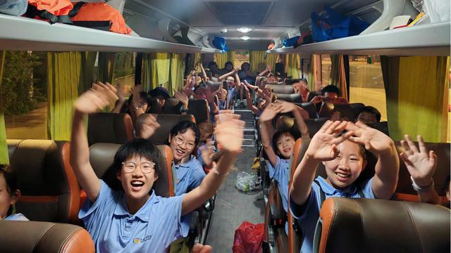 省科技馆“科普引擎蔚蓝寻踪”主题研学活动圆满落幕