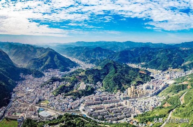 盛会带路 趣游百色丨畅游边关画廊 品黑衣壮风情