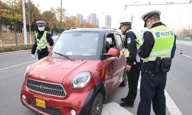 2026年1月起，电动车、三轮车、四轮车“3禁5必查”，车主注意
