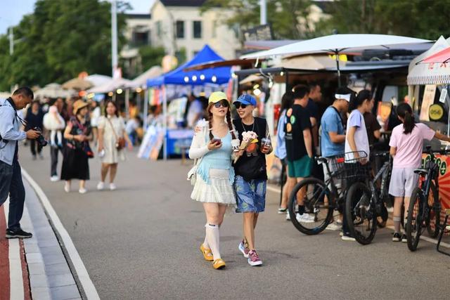 图集丨活动首日，32.5万人次嗨爆滇池东西岸