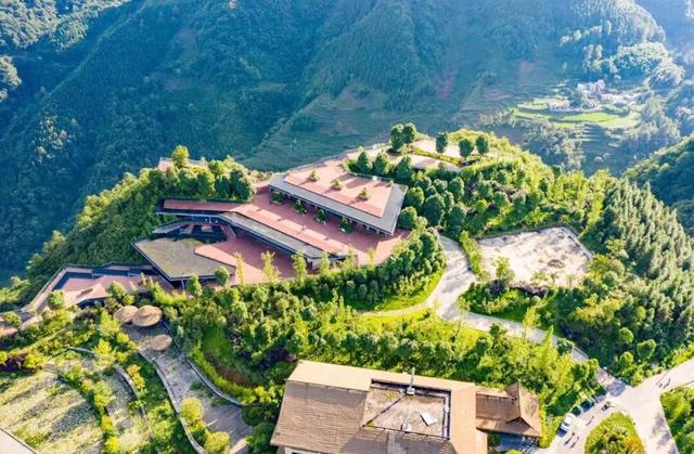 乡游黔中 · 册亨县 威旁村丨古寨石韵绕青山 布依笙歌醉流年
