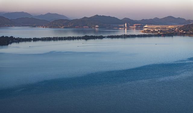 去深秋的东钱湖，赴场2℃的清欢