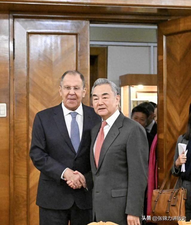 五常已经做出选择，日本右翼：若中国用核弹，没死的日本人将反击