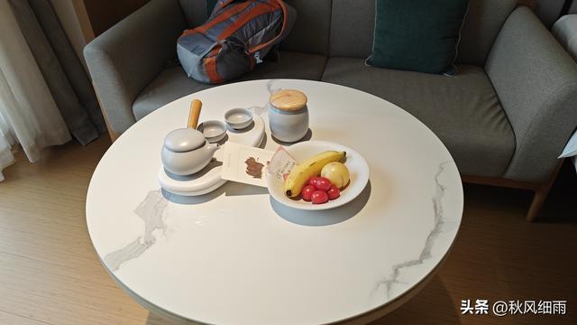 自驾浙江衢州第三天，枫岭关打卡三省界碑，江郎山爬到腿抽筋