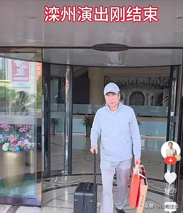 冯巩：与姐姐在大哥家过中秋节，父母不在了，兄弟姐妹感情依旧