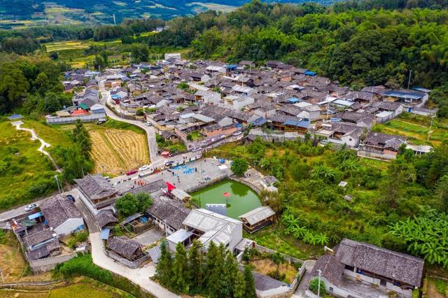 旅居腾冲丨探秘宝藏村落！一村一世界，步步惊喜