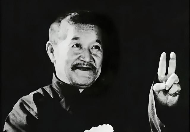 相声界的大师有哪几位？马季为何不能获此殊荣，接近天花板的是谁