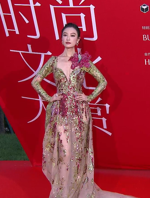 北京这晚：刘涛面相变了，倪妮风情万种，高叶堪称熟女界的天花板