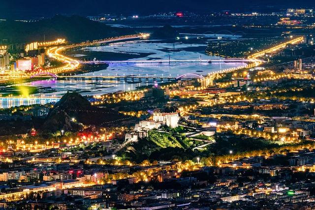 火不过半年！网红城市轮番登场又凉凉，到底缺了啥硬实力？