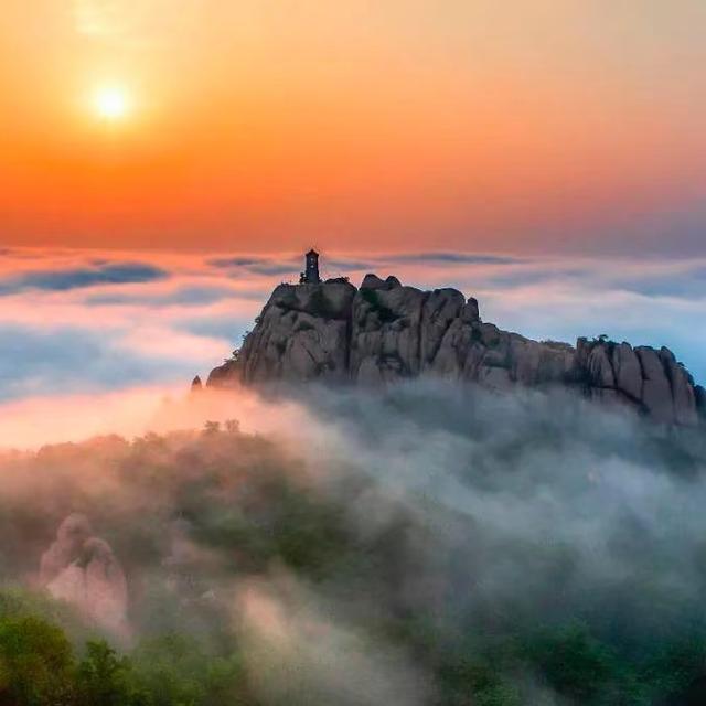 我是上海人，初秋游五莲山，遇雾中仙境景致难忘怀