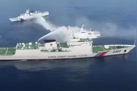 黄岩岛发生冲突，中菲海警交锋，中方开水炮，菲船被打坏图片
