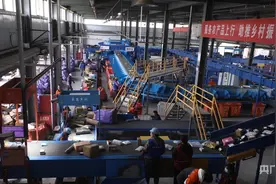 甘肃环县：快递分拣“一线牵” 村级网点亦可“当日达”图片