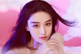 结婚多年之后，她终于摆脱不雅称号，逆袭成为幸运女神图片