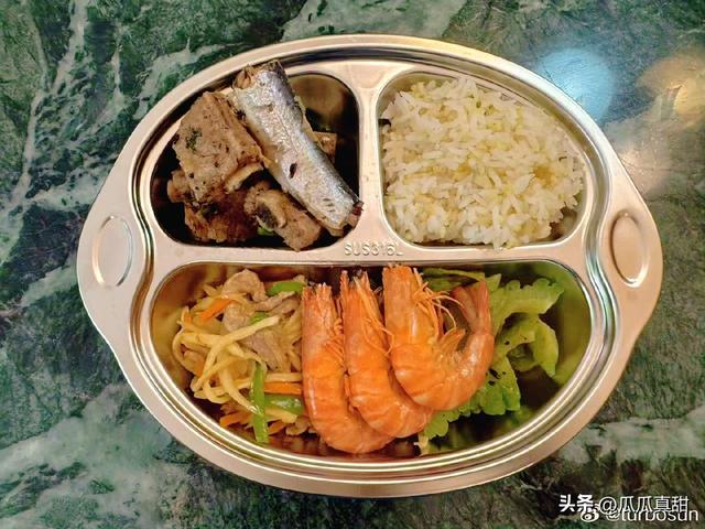 孙俪把这叫干净饭，网友: 学校食堂天天都这样，怪不得上学就变瘦