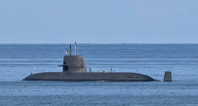 高市早苗面临最坏结局？中国连开“两枪”后，美堤丰导弹撤出日本