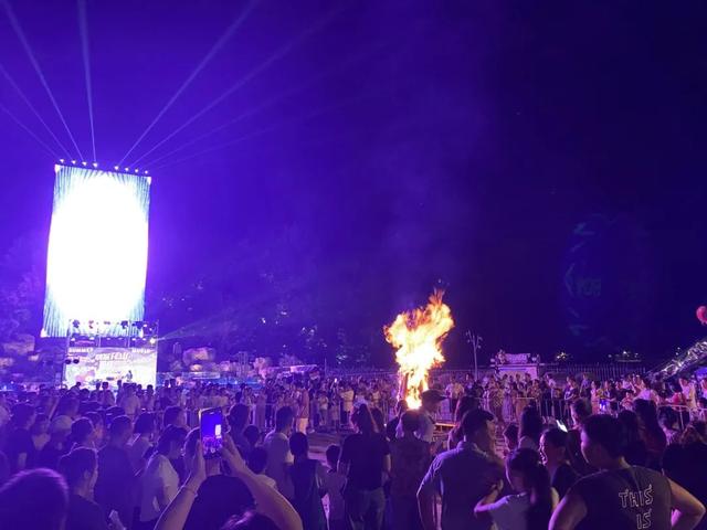 【黄山夏日畅玩计划】屯溪区花山夜游热力值拉满，“秘境潮玩”强势出圈