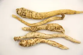 黄精这样搭，60不显老！4种搭配，上润肺，中养脾，下养肾！图片