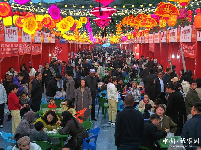 暖心点赞刷屏！陕西游客的张家川“五一”之旅，藏着一座城的温度与成长