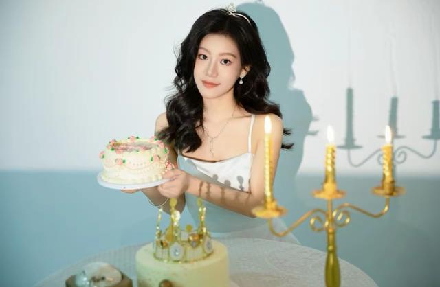 突发！广东美女胡永欢去世，年仅20岁，妈妈曝原因，前后不到30天