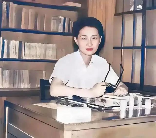 这是张学良老婆赵四小姐真实样貌，并非演员饰演而是货真价实真品