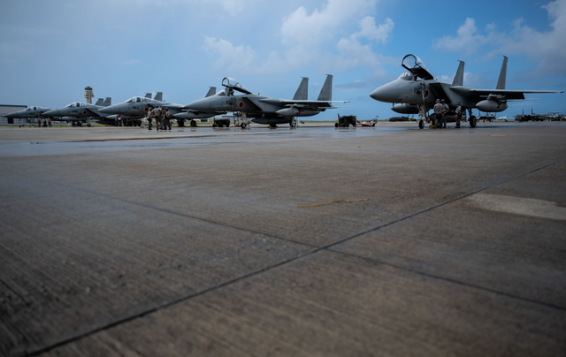 局势已恶化，日本的战争准备全面铺开？高市政府通知中国2个不变