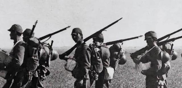 日本女兵回忆：在焚烧军官尸体的火堆旁，队长对女兵做下禽兽之举