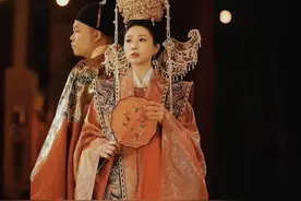 中式婚礼沈城悄然走红“凤冠霞帔”成为年轻人新时尚图片