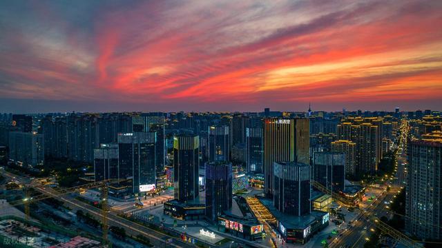 江苏第一大城市，相当于3个南京2个苏州，如今却沦为三线城市！